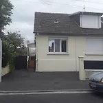 Maisonnette 28 M2 Au Fond Du Jardin Calme&confort Mondeville (Calvados)